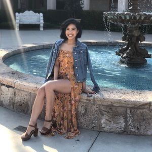 Meet your Posher, Maria